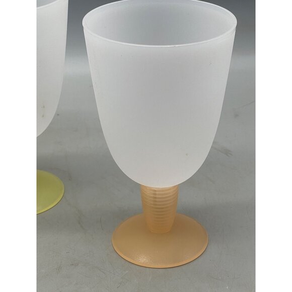 Tupperware containers wine parfait set of 4 4094B multi color 6.5x4 READ - Picture 2 of 8